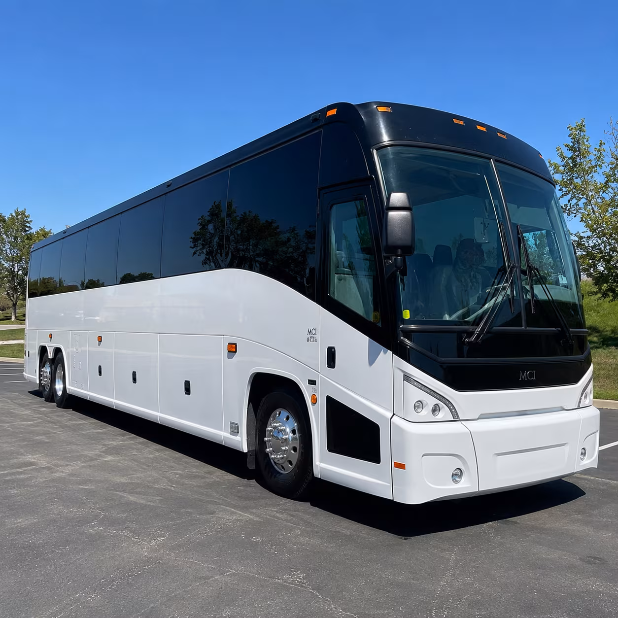 airport shuttle buses to and from mid michigan s regional airports