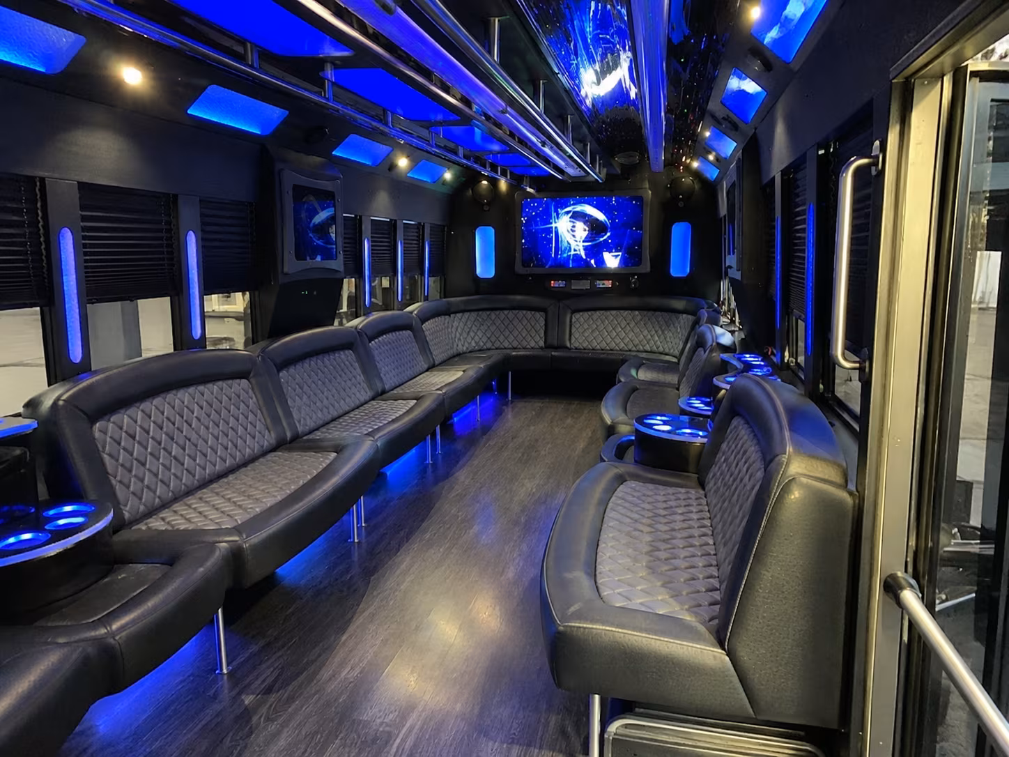 lansing 28 passenger party bus interior