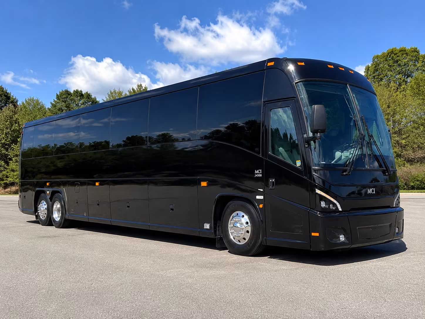 lansing charter bus rental fleet