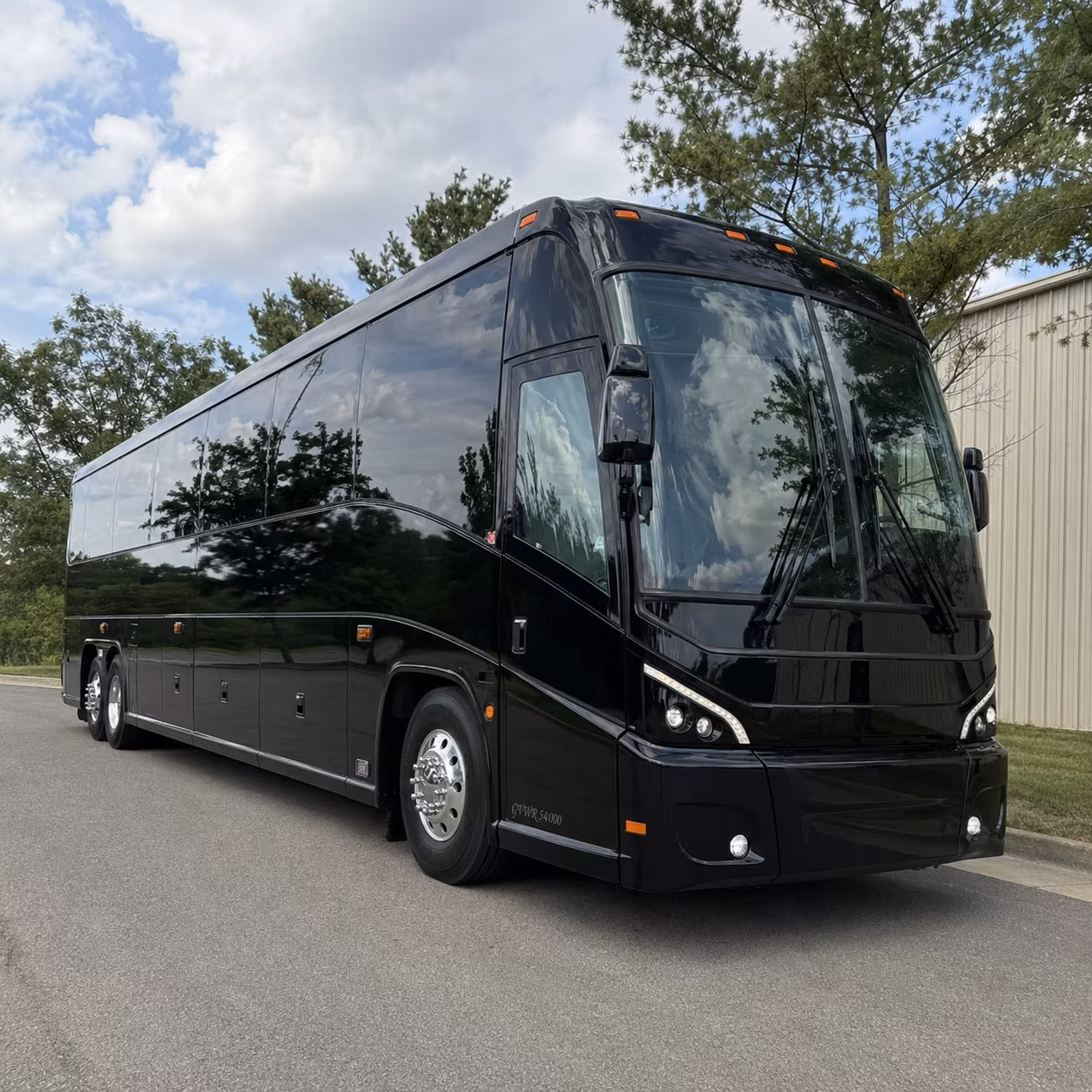 lansing long distance bus rentals to spartan away games and bowl trips