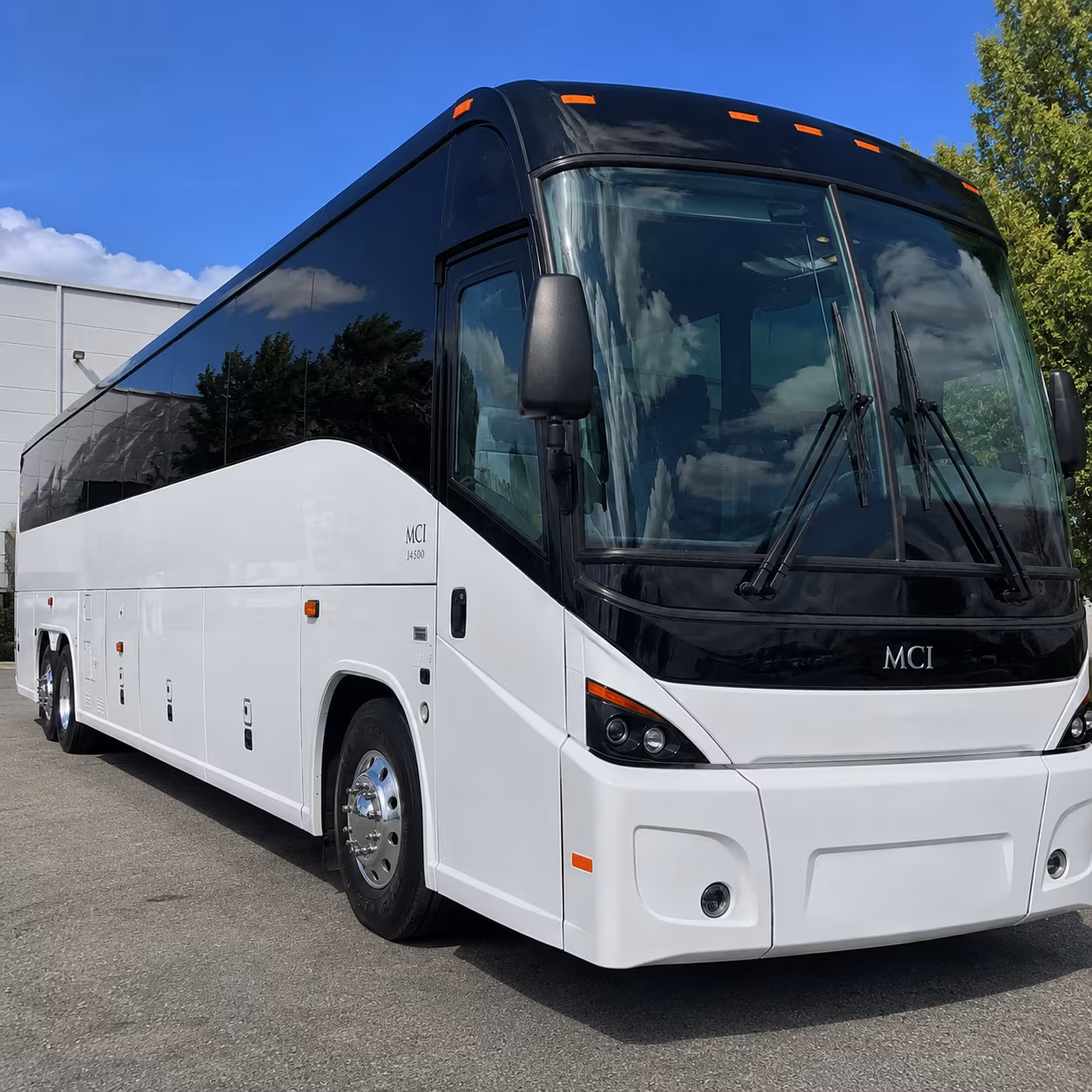 multi day corporate charter buses for off sites retreats and supplier summits